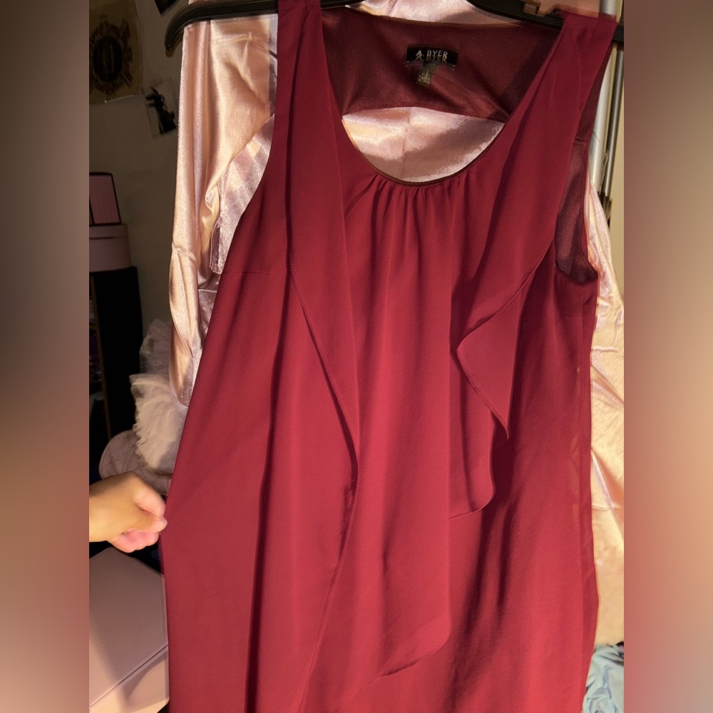Elegant Burgundy Sleeveless dress
